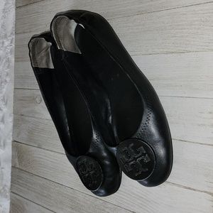 - Tory Burch flats black leather size 7 M